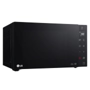 Vista da tre quarti con microonde rivolto verso destra