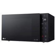 Vista da tre quarti con microonde rivolto verso sinistra