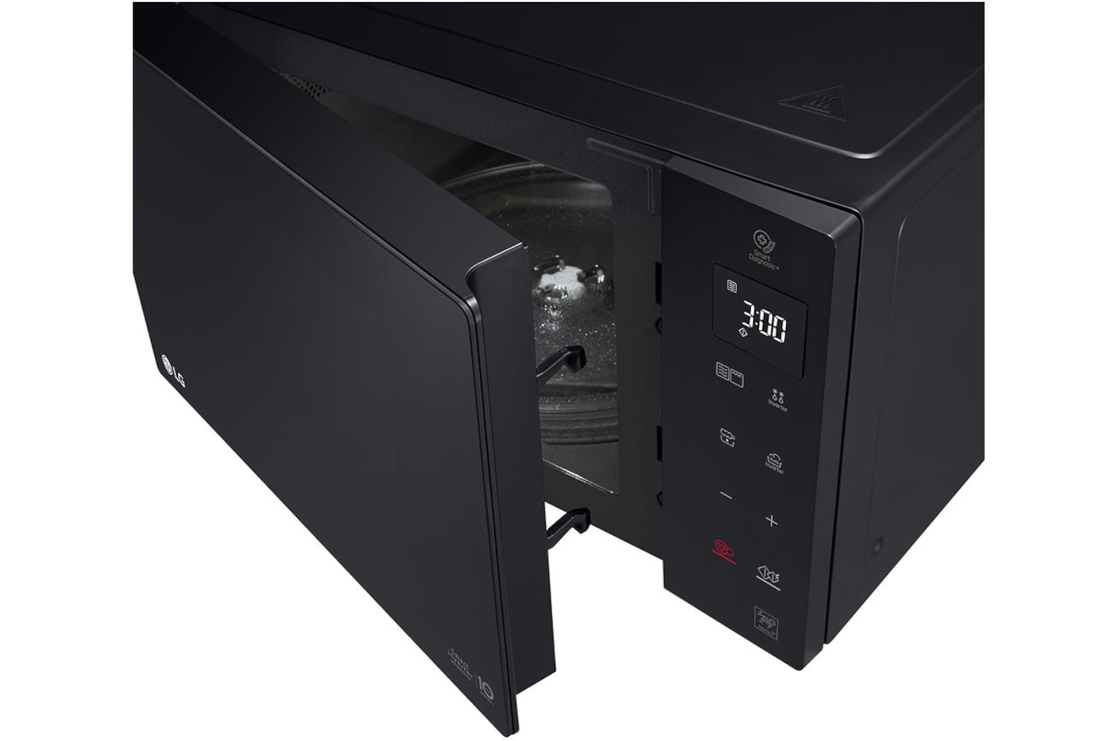 Vista a tre quarti dello sportello leggermente aperto