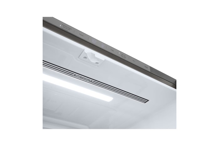 Dettaglio della bocchetta di ventilazione DoorCooling+ e del display