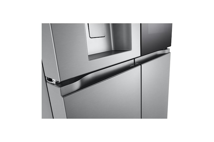 Dettaglio delle maniglie del frigo