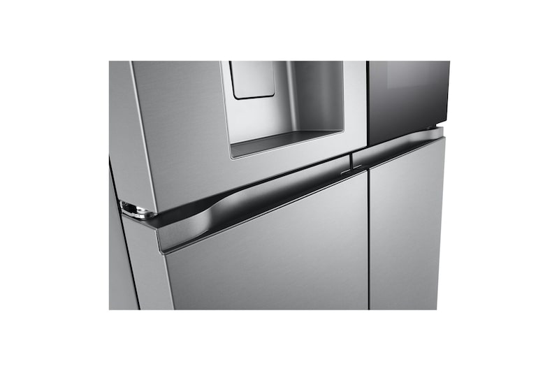 Dettaglio delle maniglie del frigo