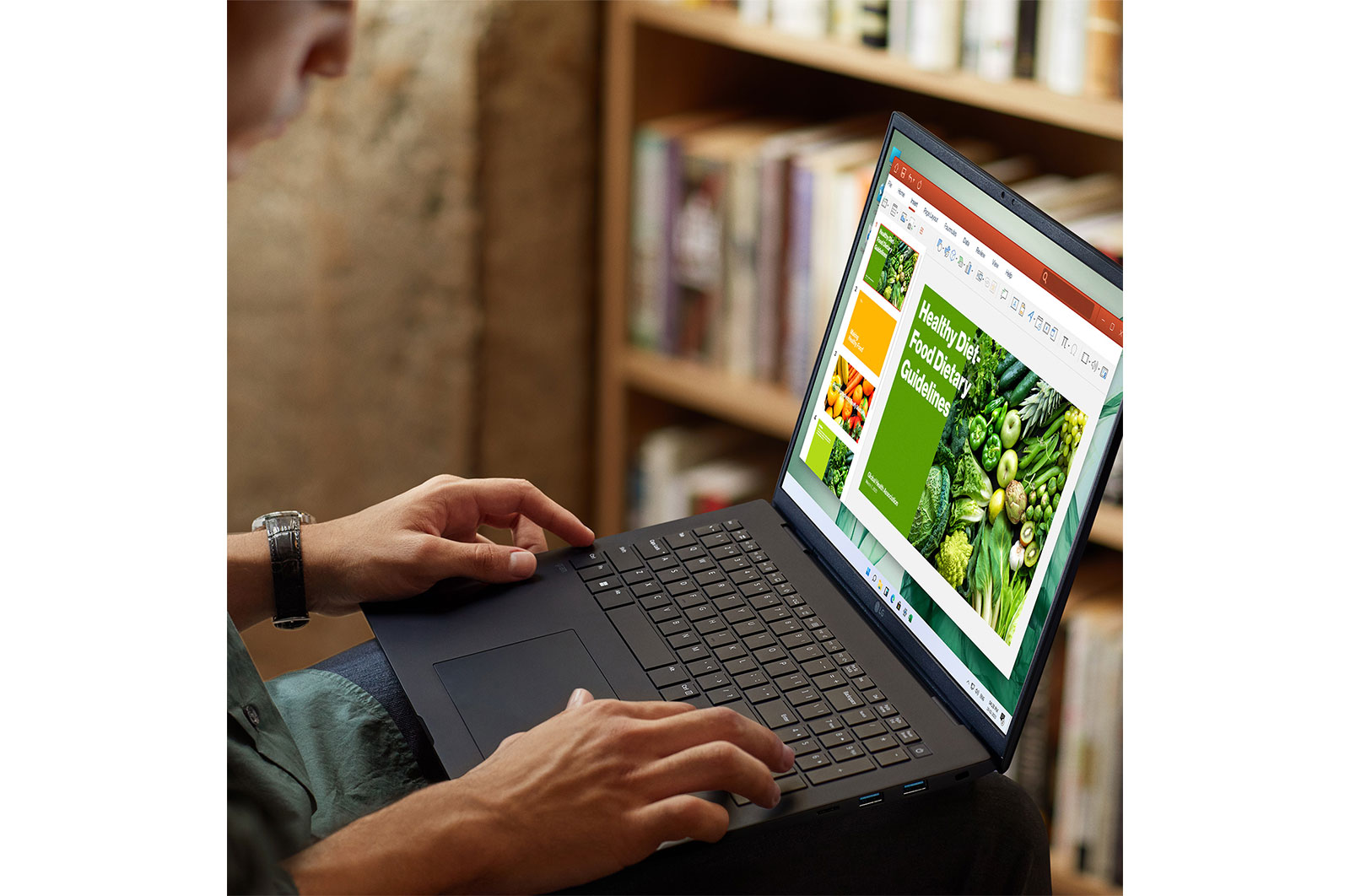 LG gram 17Z90R | Notebook Ultraleggero con Windows 11 Pro | 17", Intel® Core™ i7, 16GB RAM, SSD 1TB, Obsidian Black, 17Z90R-G.AP78D