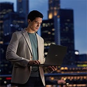 LG gram 17Z90R | Notebook Ultraleggero con Windows 11 Pro | 17", Intel® Core™ i7, 16GB RAM, SSD 1TB, Obsidian Black, 17Z90R-G.AP78D