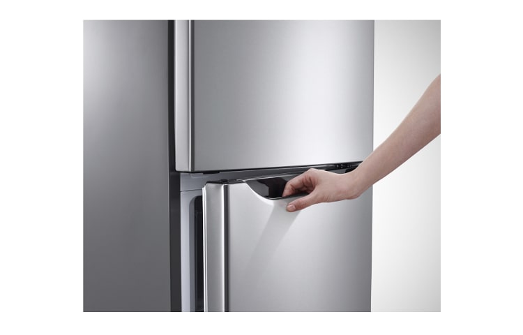 LG Frigorifero Combinato Total no Frost in  con 40% di risparmio energetico e maniglie integrate., GBB539PZQZS
