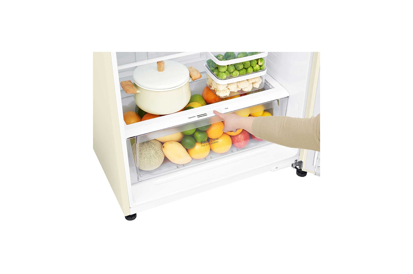 LG Frigorifero doppia porta | Classe F, 509L | Wi-Fi, Dispenser acqua senza allaccio, Maniglie esterne, No frost | Sabbia, GTF744SEHV