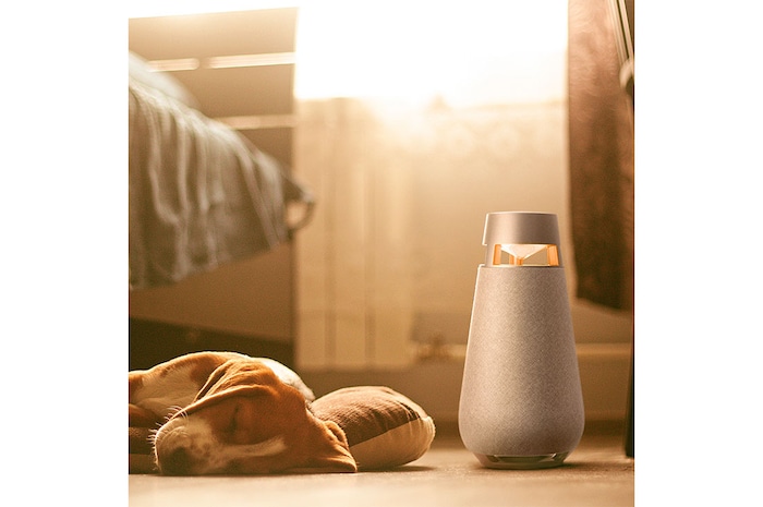 LG XBOOM 360 | Speaker omnidirezionale 50W Serie XO3 | Illuminazione emozionale, IP54, Bluetooth 5.1, Autonomia 24 ore | Beige, XO3QBE