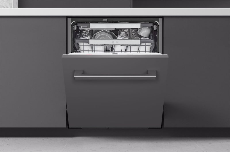 Foto frontale della lavastoviglie LG DB475TXS