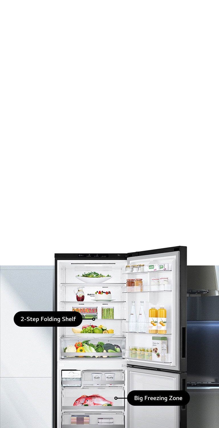 Frigorifero LG aperto con ripiani pieghevoli su due livelli, zona congelamento inferiore, cibi e bevande all'interno.