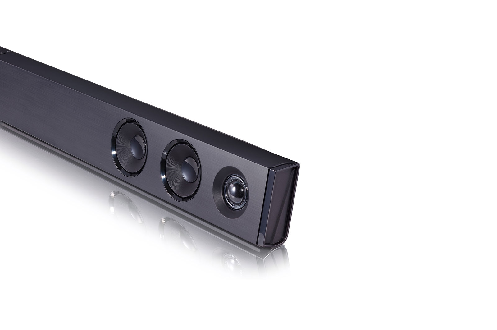 LG Soundbar SQC2 I 300W I 2.1 canali I Dolby Digital, Subwoofer wireless, Bluetooth, USB, Ottico, Jack 3,5mm, SQC2