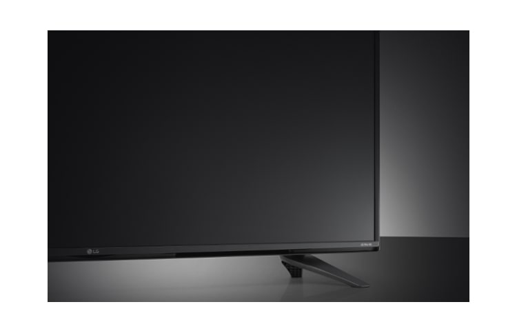 LG TV LED 55 pollici Ultra HD con DVBT2, DVBS2 e potenza audio 20W 2.0 ch. , 55UF671V