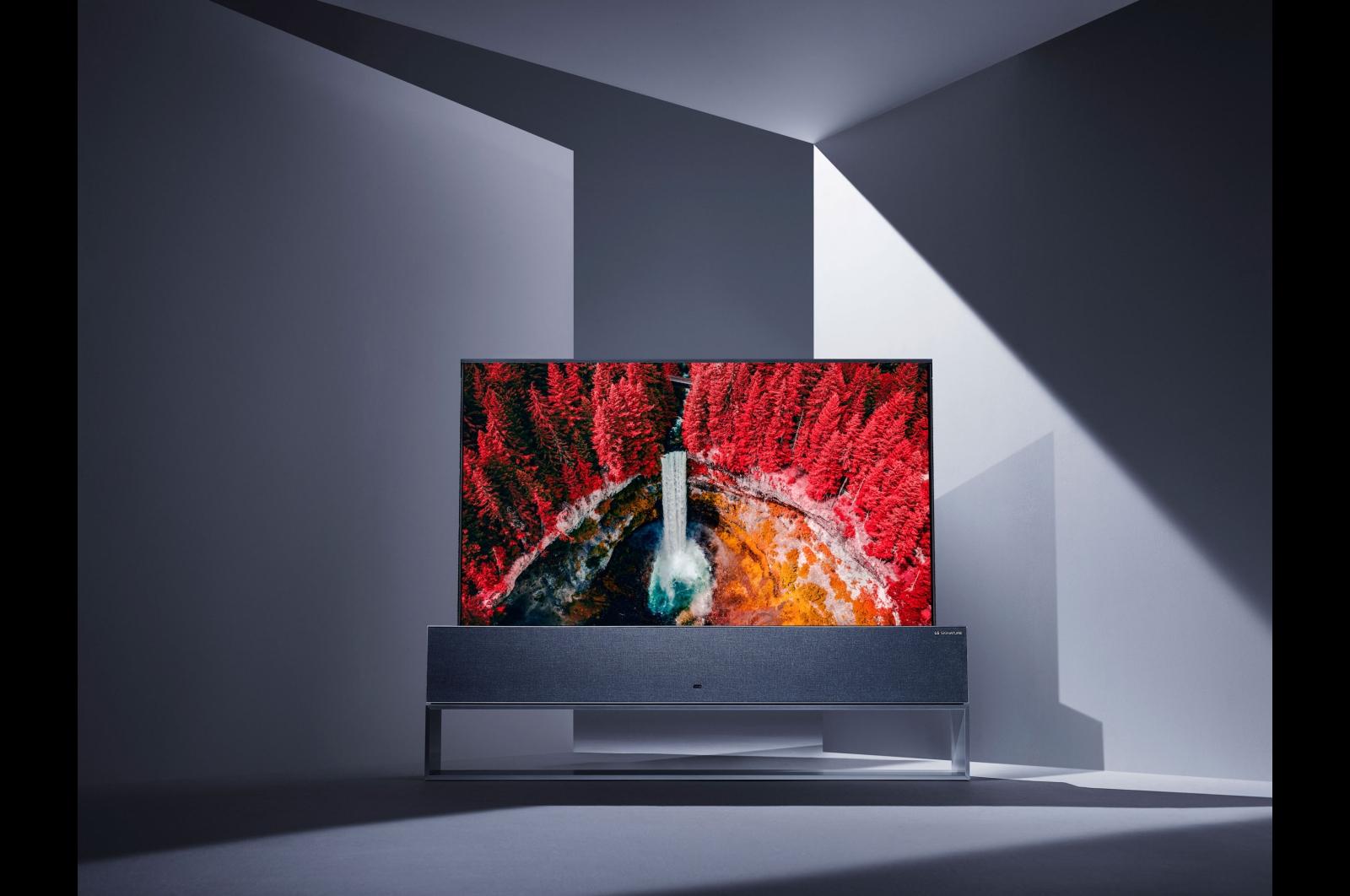 LG SIGNATURE TV OLED ARROTOLABILE AI 4K Cinema HDR 65" Smart TV Dolby Vision™ Dolby Atmos® Google Assistant e Alexa , OLED65R9PLA