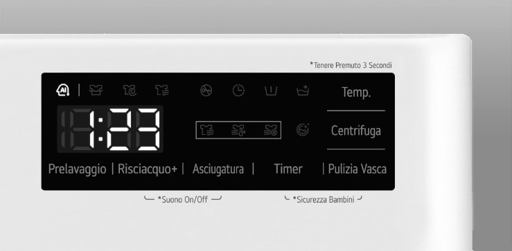 Dettaglio del pannello di controllo della lavasciuga in cui si vede il display.