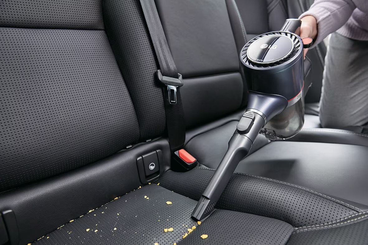 Come pulire i sedili dell'auto? Questo trucco fa al caso tuo