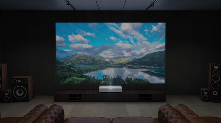 Crea la tua storia con LG CineBeam1