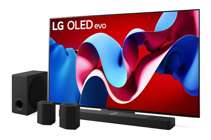 Foto frontale TV e Soundbar OLED83C43.S95TR