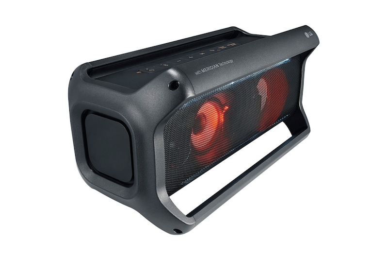 LG アウトドアにリッチなサウンドで彩りを LG XBOOM Go PK7, PK7