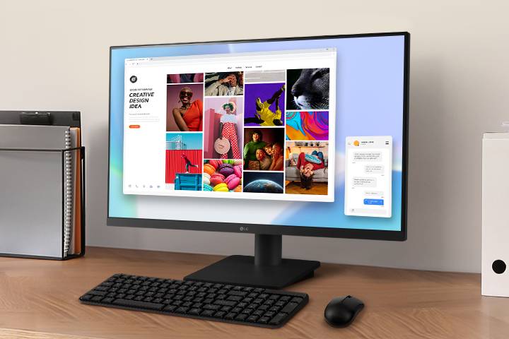 IPS FHDモニターと書類ホルダーのあるデスク上のワークスペース。