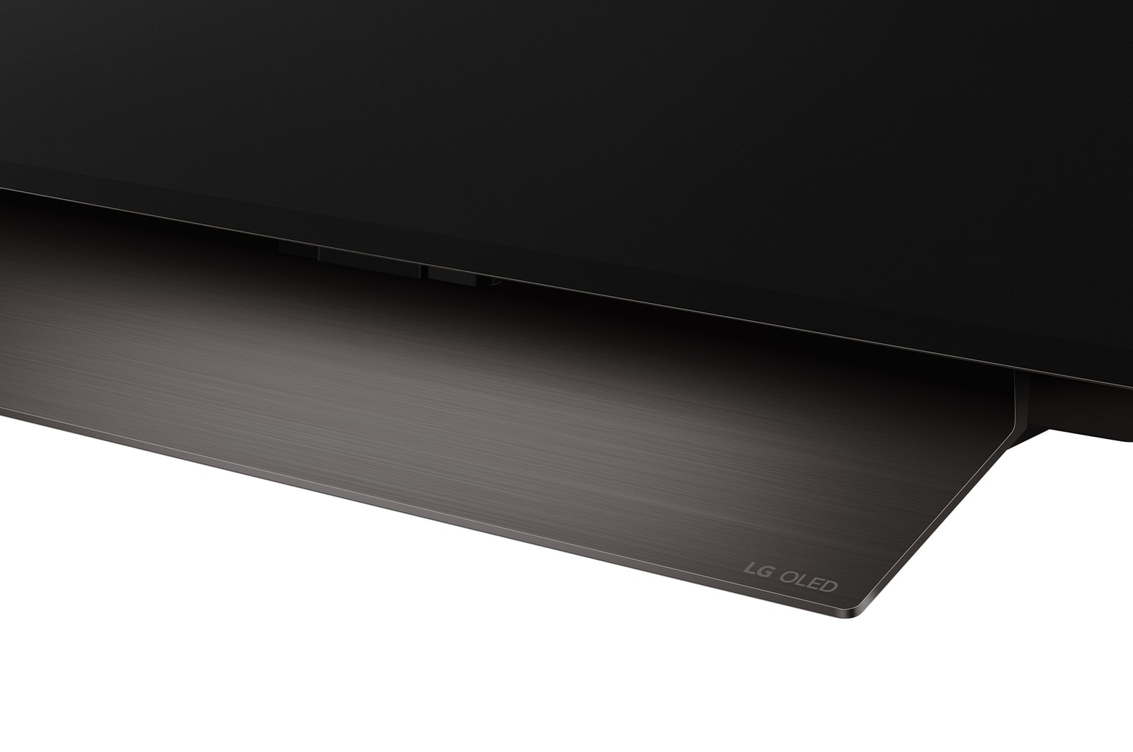 ベースから撮影したLG OLED evo TV、OLED C4のクローズアップ画像