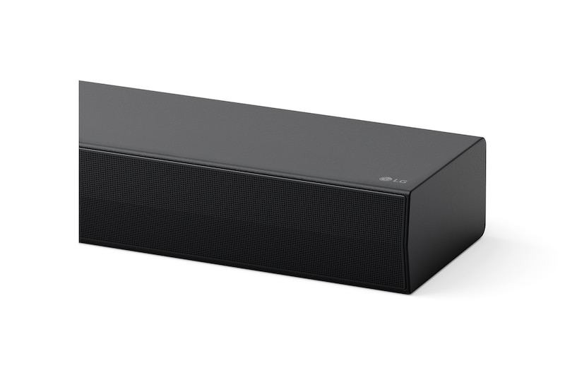 Вид спереди на боковой угол LG Soundbar S70TR