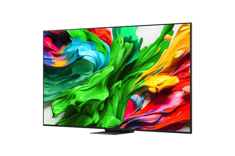 Брызги красок разлетаются вверх разноцветными всплесками. Сертификация 100% объема цвета по стандарту DCI-P3 от Intertek. Заголовок рассказывает о новой и уникальной технологии широкого цветового охвата от LG, которая позволяет видеть яркие цвета на экране.