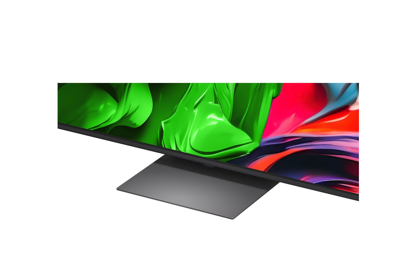 Попугай на ветке дерева в ярких цветах. Заголовок рассказывает о том, как LG AI Picture Pro значительно улучшил разрешение, яркость, глубину и четкость изображения сцены.