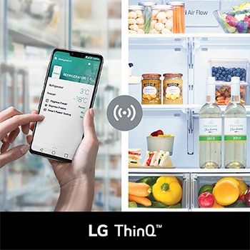 Refrigerador LG GM28XID con App LG ThinQ en smartphone, permitiendo al usuario controlar y monitorear la temperatura y funciones del refrigerador de forma remota.