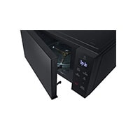 LG Horno Microondas NeoChef™ 1.1 pies³ Grill, MH7032JAS