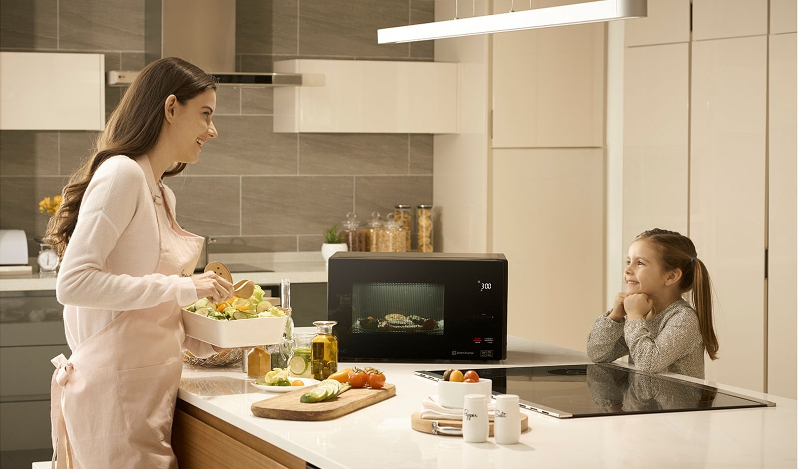 LG Horno Microondas NeoChef™ 1.5 pies³ EasyClean, MS1596DIR