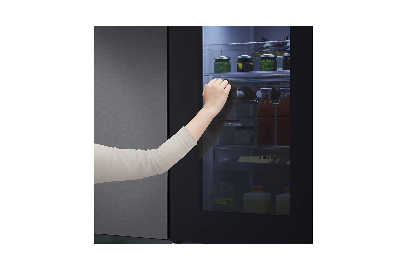 LG 655L Side-by-Side Fridge with InstaView Door-in-Door™ in Matte Black Finish, GC-Q257CQFL