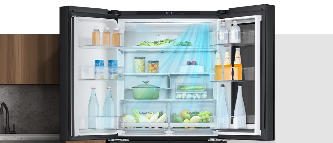 Inside the refrigerator filled with ingredients, blue arrows, which mean cold, are displayed below, on both sides, and on the whole.