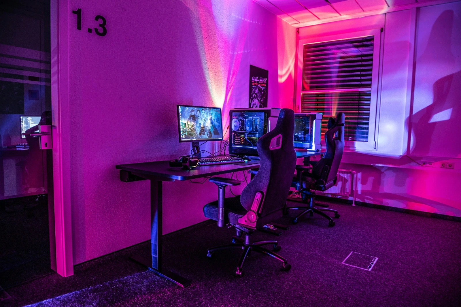 Pro Gaming Setup: Gaming Room Ideas & Hacks