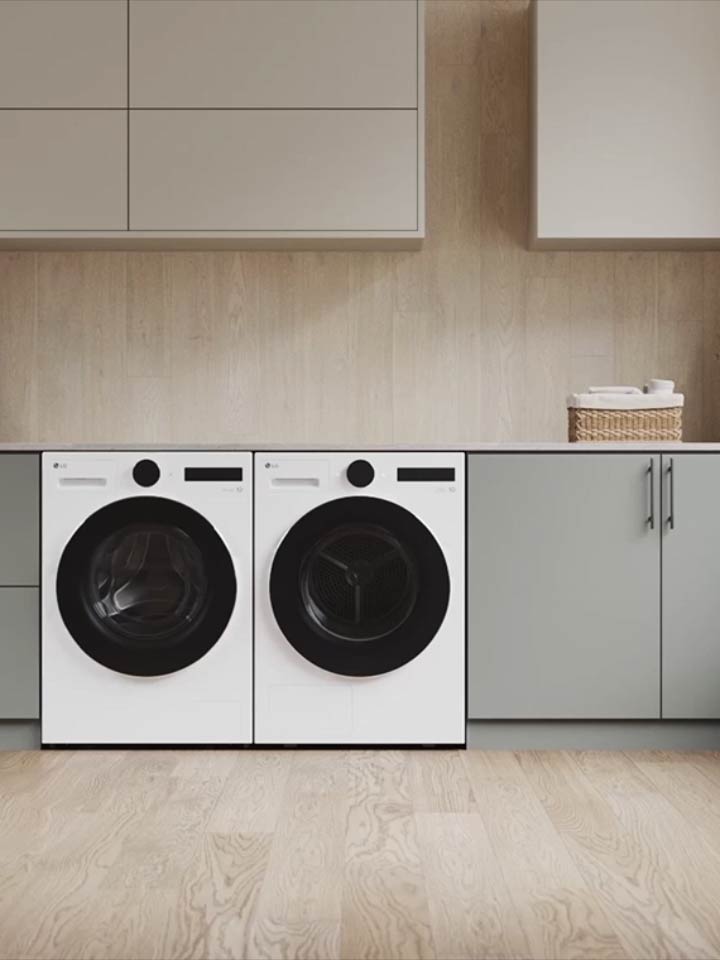 Video waarin wordt ingezoomd op de LG-droger in de wasruimte, naast een LG-wasmachine.