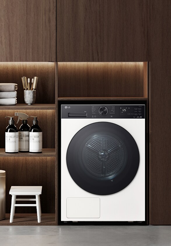 Afbeelding van de voorkant van de LG-droger in een luxe interieur