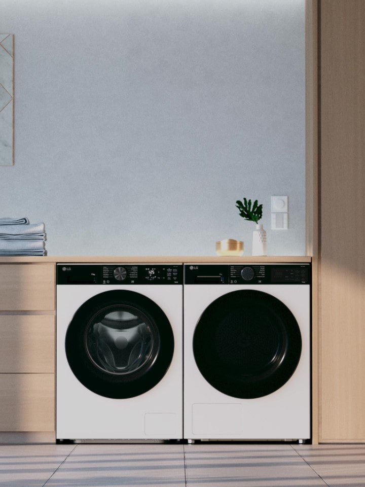 Bekijk de details van deze LG wasmachine van dichtbij, waaronder de trommel en het bedieningspaneel.