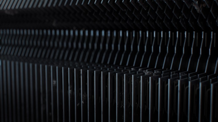 LG airconditioner met Freeze Cleaning-functie die bevriest, smelt en droogt om vuil en bacteriën te verwijderen voor grondige reiniging. LG airconditioner met Freeze Cleaning-functie die bevriest, smelt en droogt om vuil en bacteriën te verwijderen voor grondige reiniging.