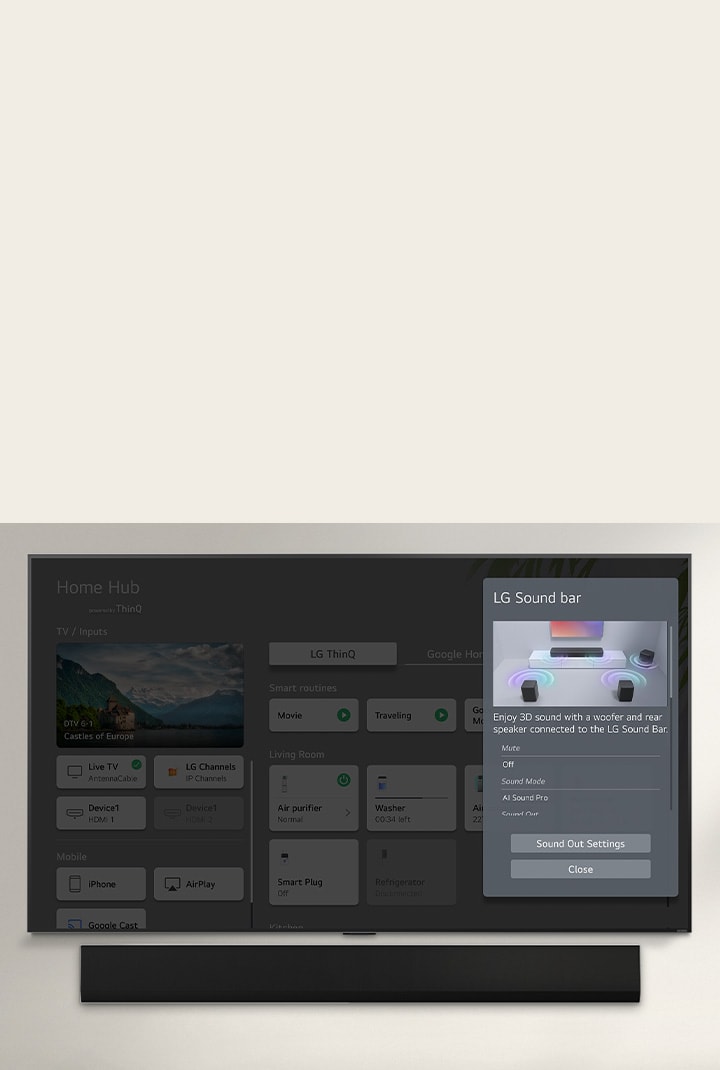 LG Soundbar staat onder een LG OLED TV. Op het TV-scherm staat de gebruikersinterface voor de soundbar en de volumeregeling van de tv.