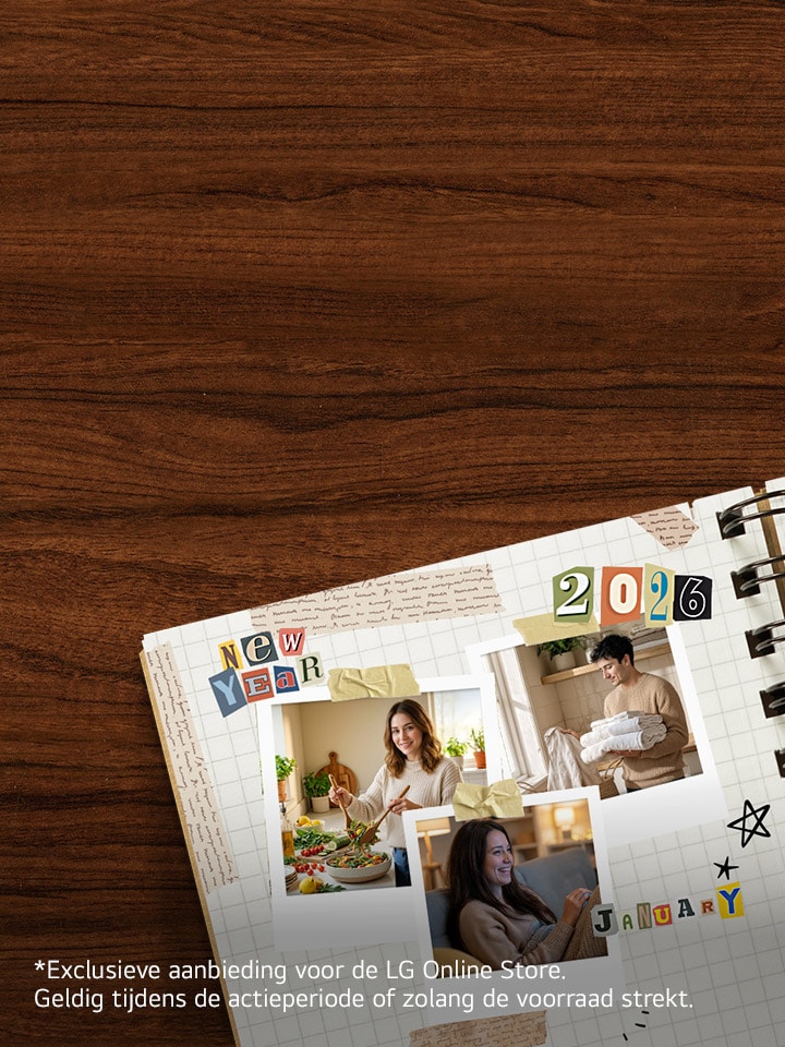Een agenda op een bruin bureau met een collage van nieuwjaarsversieringen en Polaroidfoto’s van mensen die genieten van LG-apparaten
