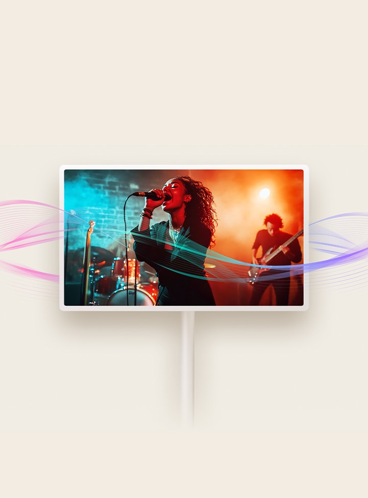 Zanger die in een microfoon zingt met geluidsgolven die over worden gevisualiseerd.