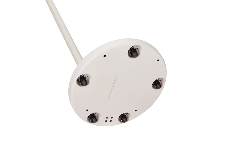 Onderaanzicht van de LG StanbyME 2-standaard. Wielen onder de standaard zijn zichtbaar.