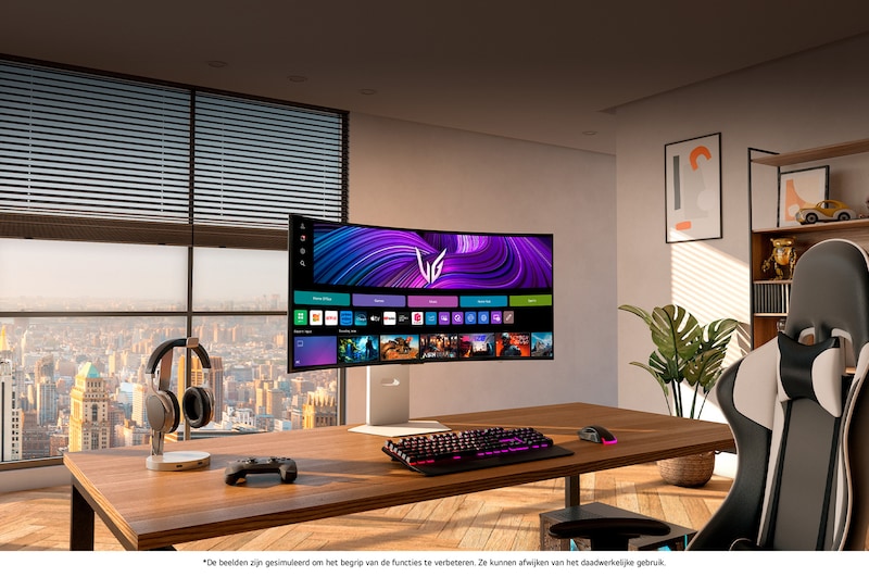 LG Monitor 39GX90SA in een witte uitvoering centraal op een modern bureau, toont de webOS-interface met gaming- en streaming-apps voor veelzijdig gebruik.