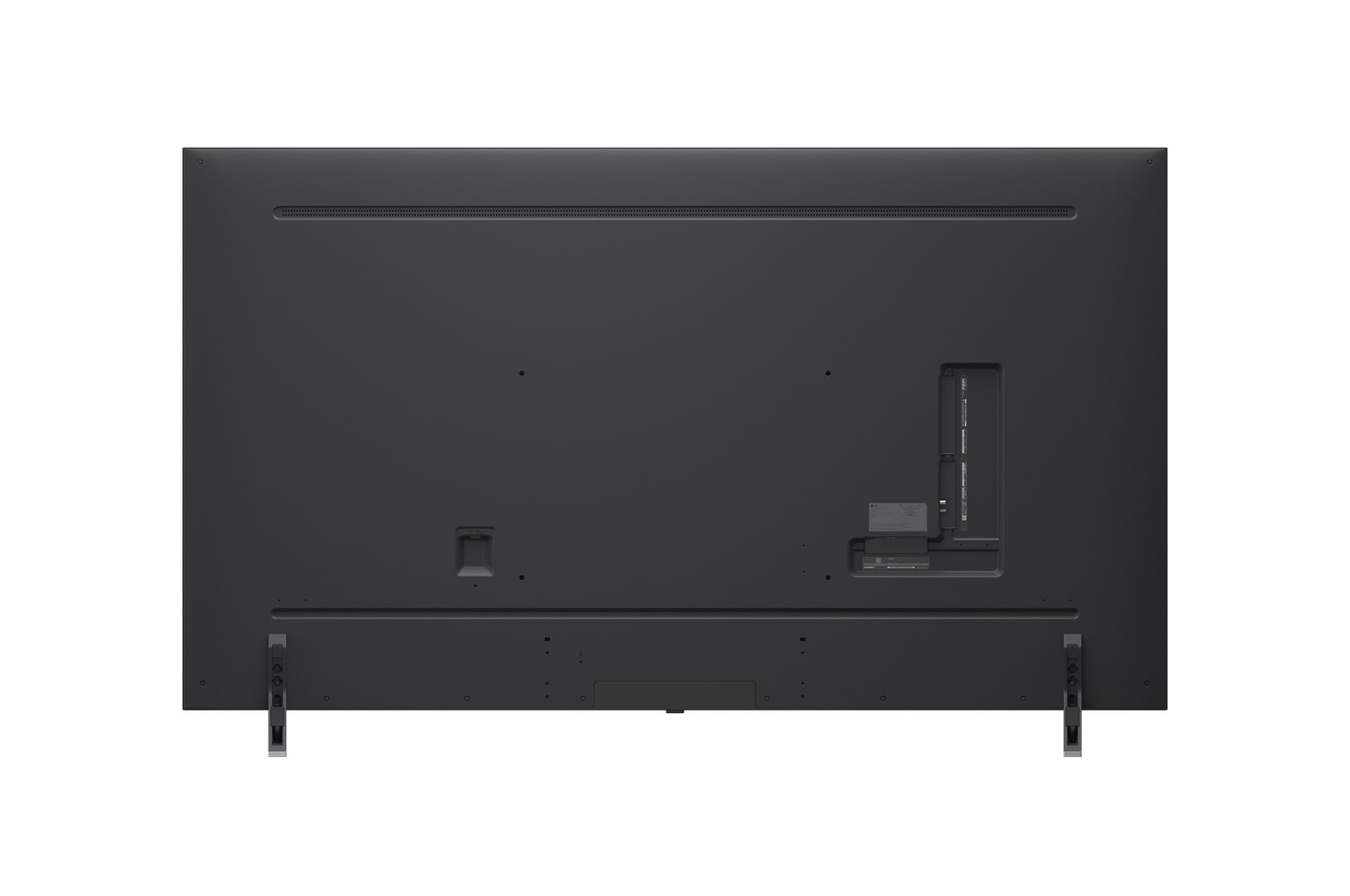 Een meisje en een hond zitten voor een LG QNED TV die aan de muur bevestigd is en waarop drie olifanten te zien zijn die boven een LG Soundbar naar buiten lopen. De titel bespreekt hoe elke actie nog spannender wordt op en gigantisch scherm.