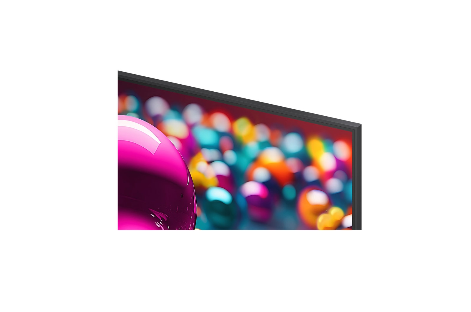 Before and after comparison of how LG 4K Super Upscaling improves image quality. Two panels showing the same image of a colorful bird sitting on a branch in a forest, panel on the right is faded out. The title talks about how 4K Super Upscaling enhances resolution, brightness and clarity.