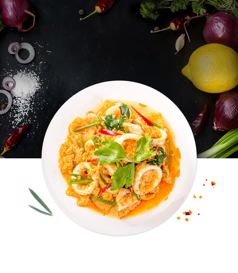 Roergebakken inktvis met kerriepoeder