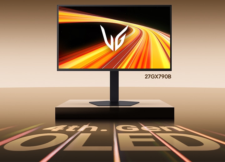 De LG UltraGear 27GX790B gamingmonitor staat op een verhoogd platform met een grafische weergave van een snel bewegend lichtspoor. Op de vloer staat '4th Gen OLED', waarmee de OLED-generatie van het product wordt benadrukt.