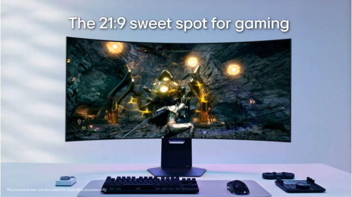 This animated monitor shows the display growing from 49-inch 32:9 to 45-inch 21:9.