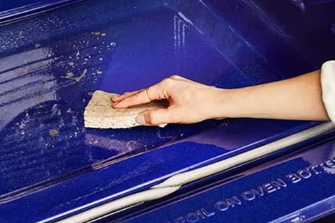 Disfrute de un proceso de limpieza simplificado y sin químicos.