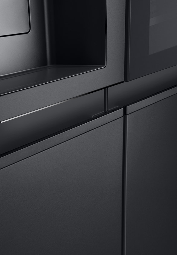 A side view of the refrigerator to emphasize the sleekness of the pocket handle design.