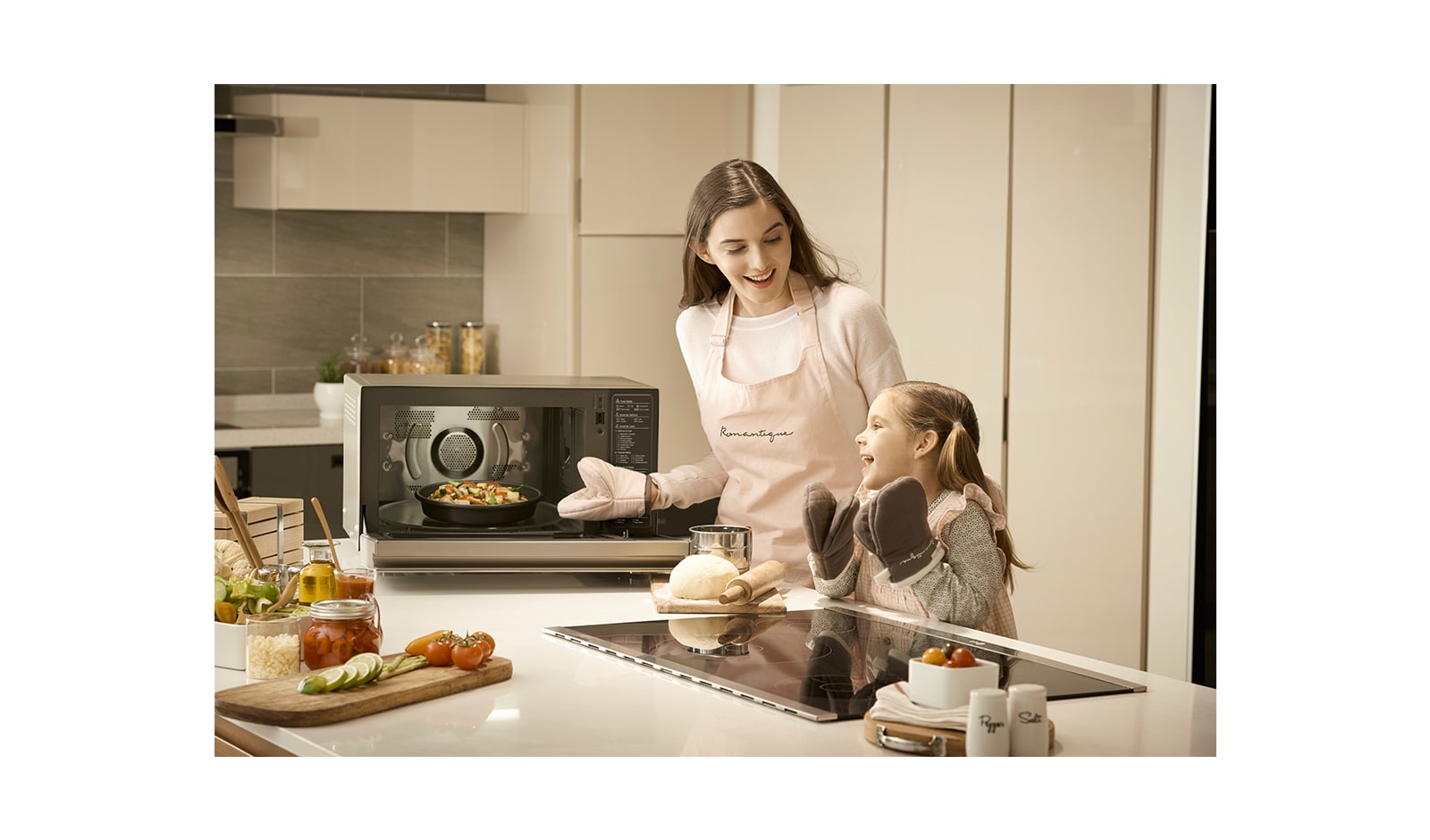 LG Micro-ondas de convecção LG NeoChef™ MJ3965ACS, 39 litros, 1100 W, Smart Inverter, EasyClean™, inox, MJ3965ACS