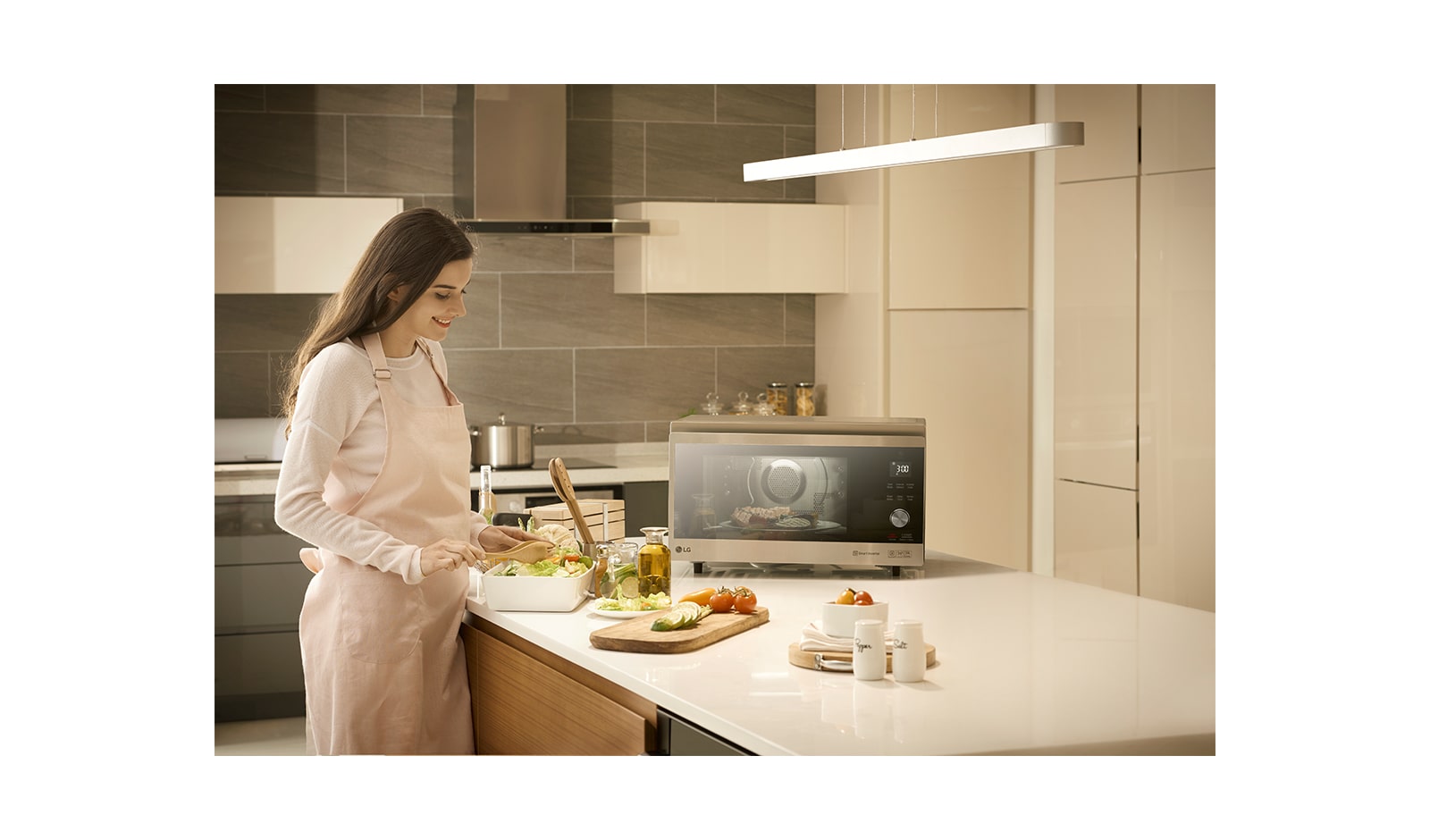 LG Micro-ondas de convecção LG NeoChef™ MJ3965ACS, 39 litros, 1100 W, Smart Inverter, EasyClean™, inox, MJ3965ACS